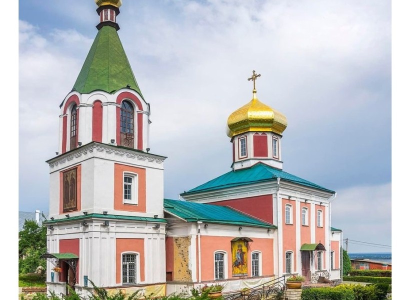 Московський піп “рейдернув” церкву на Київщині, яка перейшла до ПЦУ