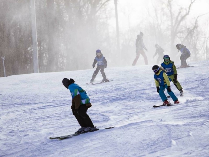 У Голосіївському парку запрацювали гірки для лижників та сноубордистів – що відомо про новий сезон