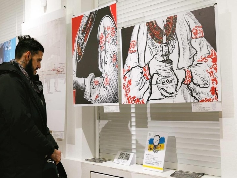 У Галереї протестного мистецтва Музею Майдану триває благодійна виставка “Крихкість”