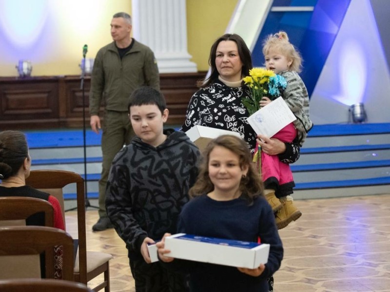 Вимушені переселенці отримали ще 20 квартир у Києві