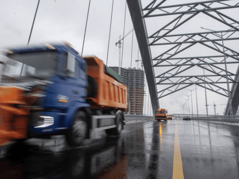 Збитки 24 млн грн: на будівництві Подільського мосту викрито ще одну схему розкрадання