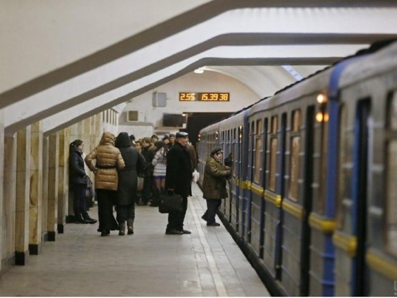 Капремонт на 4 станціях метро та придбання вагонів – у скільки стане відбудова підземки
