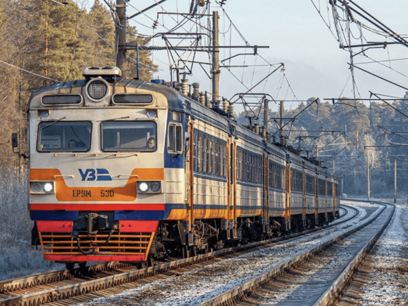 Міська кільцева електричка йде не за графіком