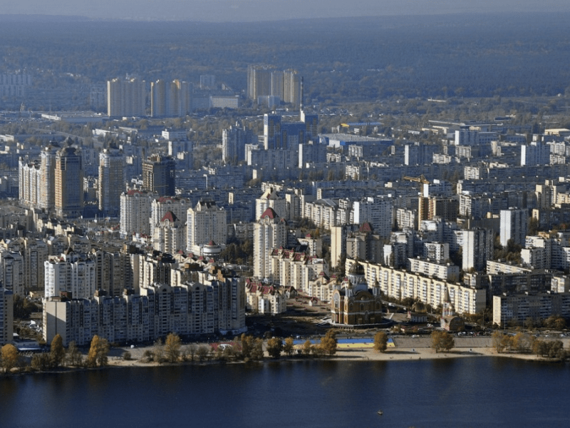 У Києві жінка видала себе за померлу, щоб привласнити квартиру на Оболоні