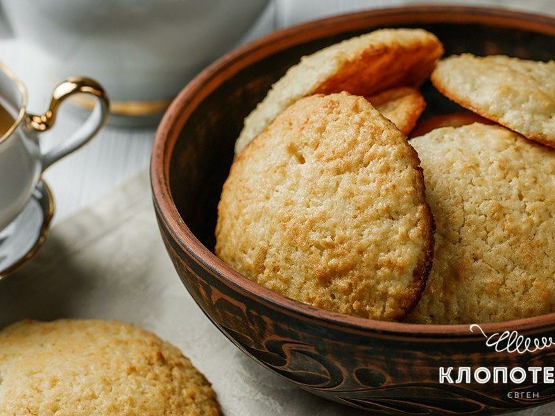 Кокосове печиво за пів години майже без борошна: простий рецепт на кожен день