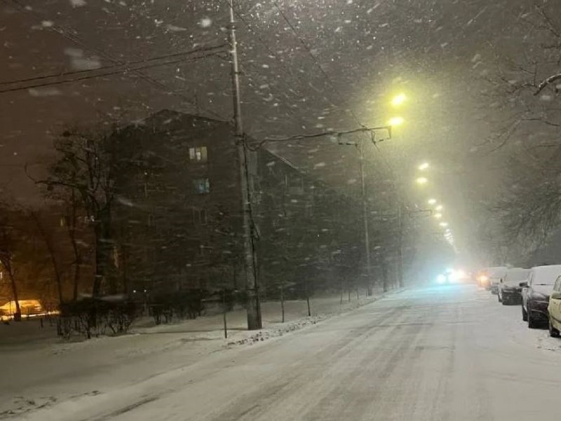 Снігова гроза, що знеструмила Дарницький міст – чому таке явище відбулося в зимовому Києві