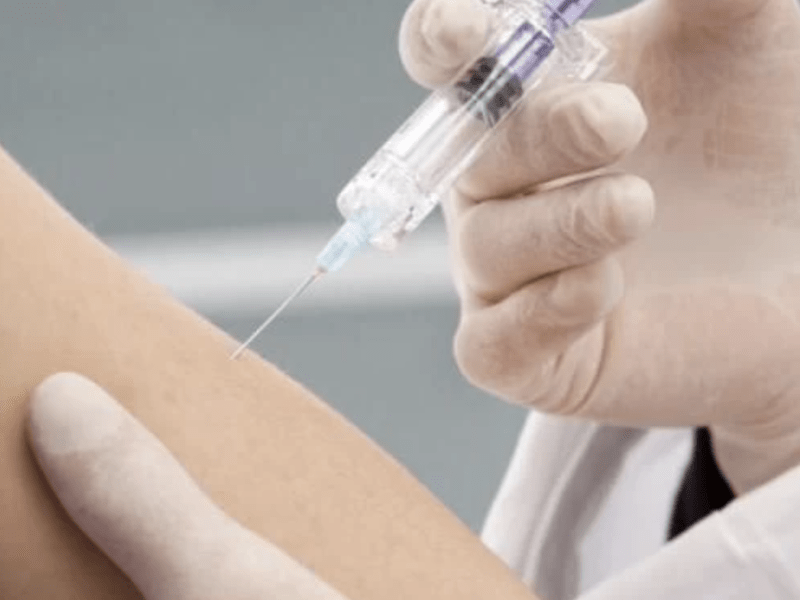 Вакцинація – не тільки для дітей: які щеплення потрібно оновити у дорослому віці