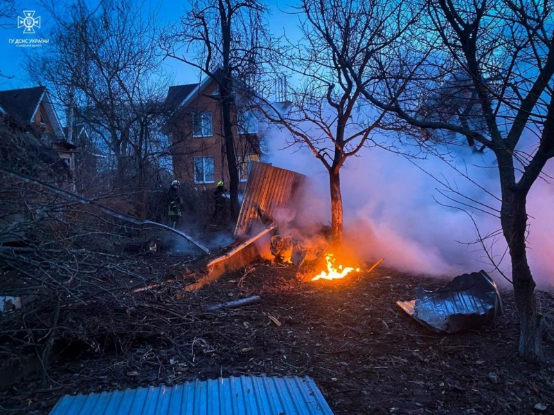 На Київщині внаслідок ракетної атаки поранено людей та пошкоджено житлові будинки