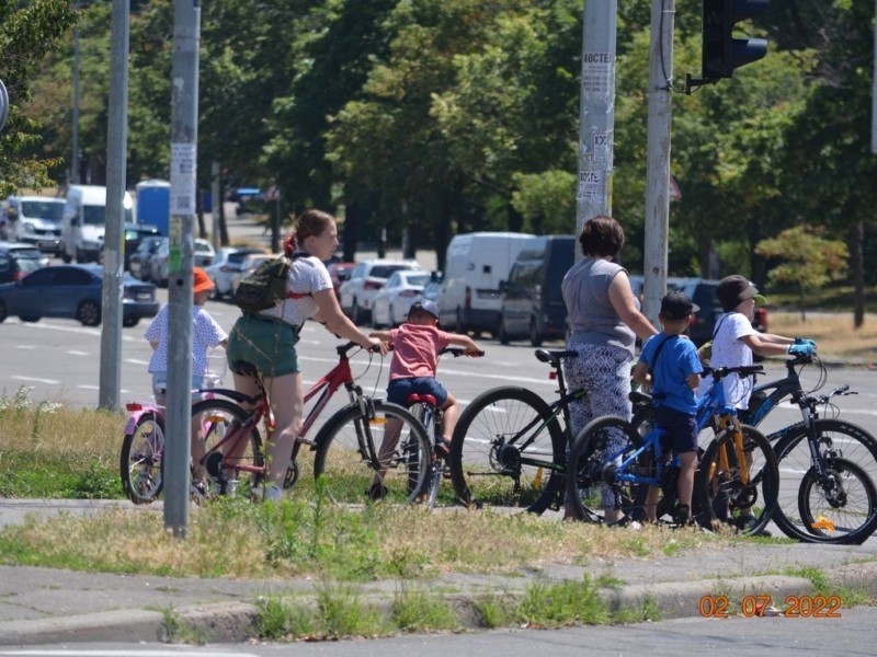 Новими велодоріжками облаштують десяток вулиць на лівому березі Києва – адреси