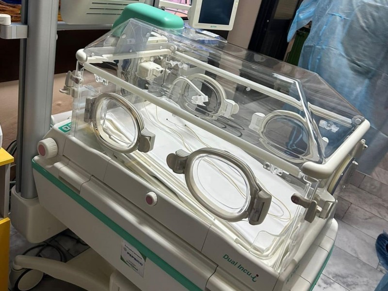 Обладнання для порятунку немовлят вартістю понад 9 млн грн благодійники передали лікарні на Київщині