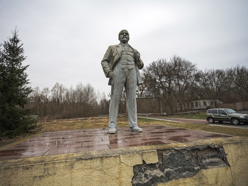 Пам’ятник Леніну, знесений у Чорнобильській зоні, був останнім у серії українського вождєпаду