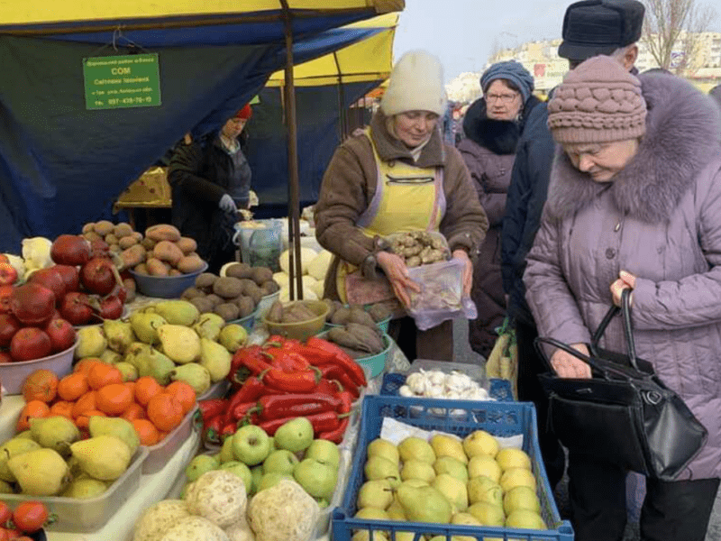 Де у Києві купити продукти від фермерів: у восьми районах міста сьогодні проходять ярмарки