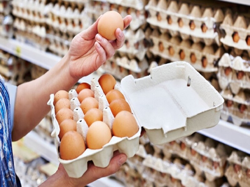 Яйця в маркетах по 40 грн – чи варто робити запаси продукту до Великодня