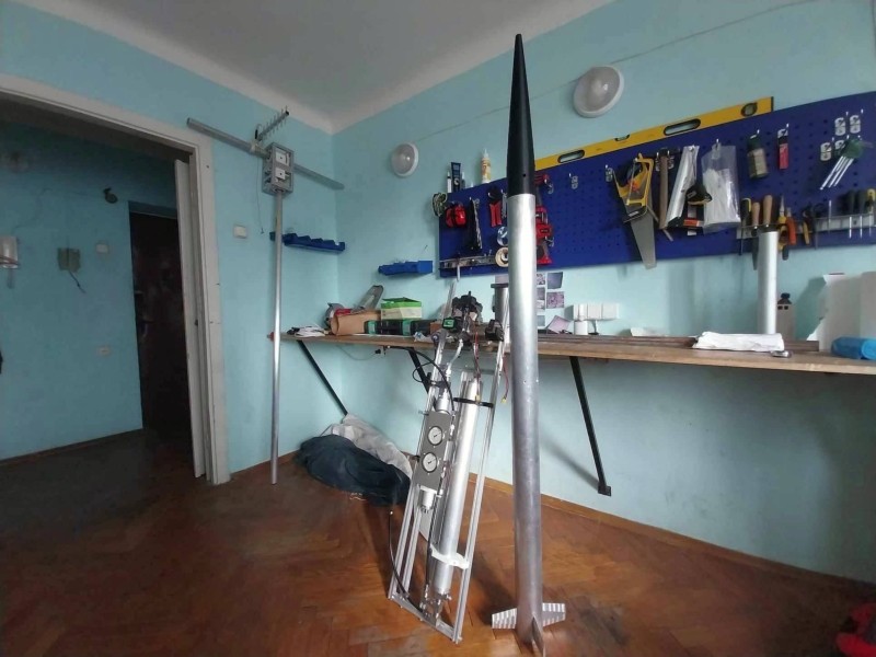“На весь Київ аж один ракетомодельний гурток”: науковець обожнює ракети та навчає їх робити у себе вдома