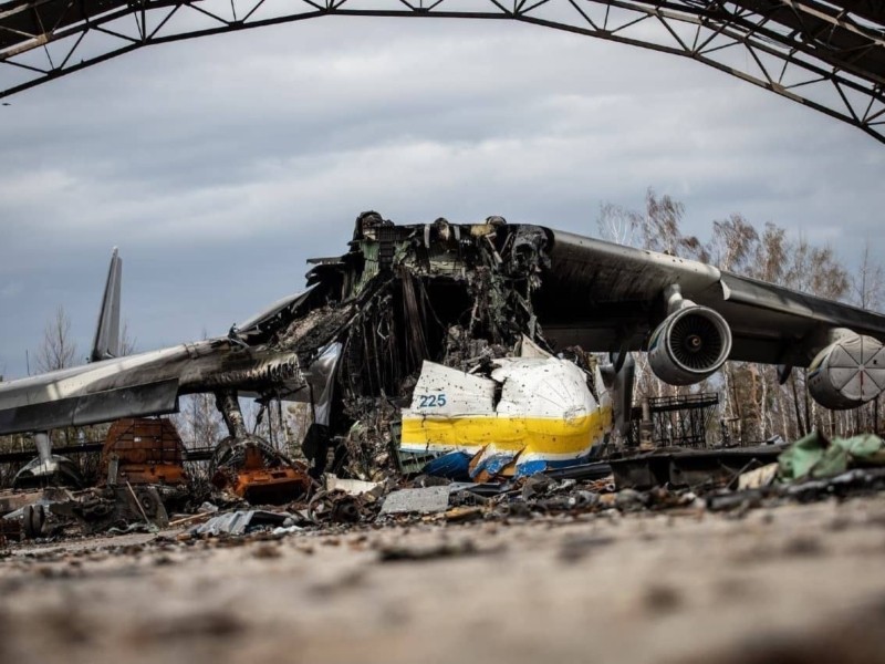 Злітно-посадкова смуга аеродрому в Гостомелі була пошкоджена ЗСУ спеціально – Буданов про оборону летовища
