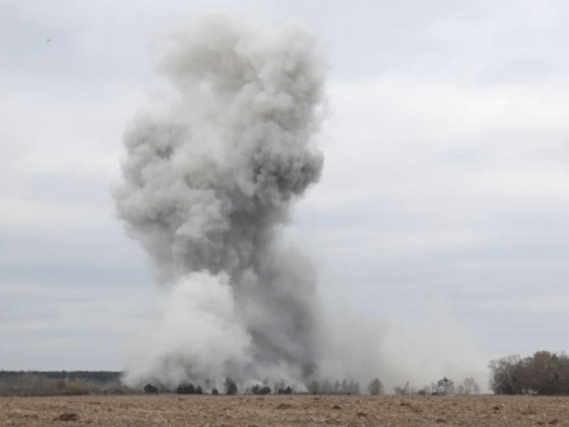 Жителів Дарницького району попереджають про можливі вибухи: будьте пильні