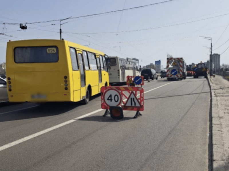 На Харківському шосе утворився великий затор: плануйте маршрути