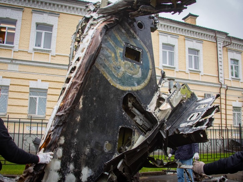 У Музей війни доставили збиту біля Ізюма українську “сушку”
