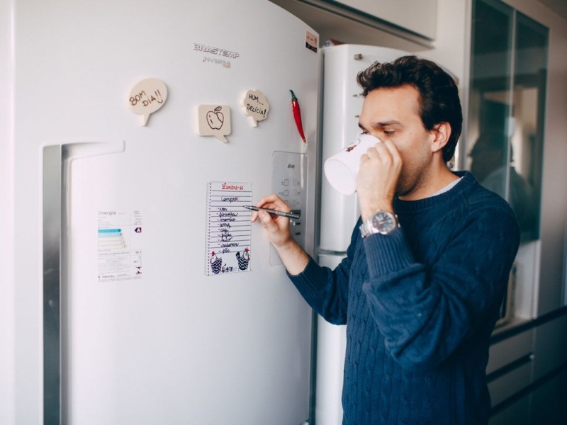 Холодильник, обвішаний безліччю магнітів, може завдати непоправної шкоди здоров’ю