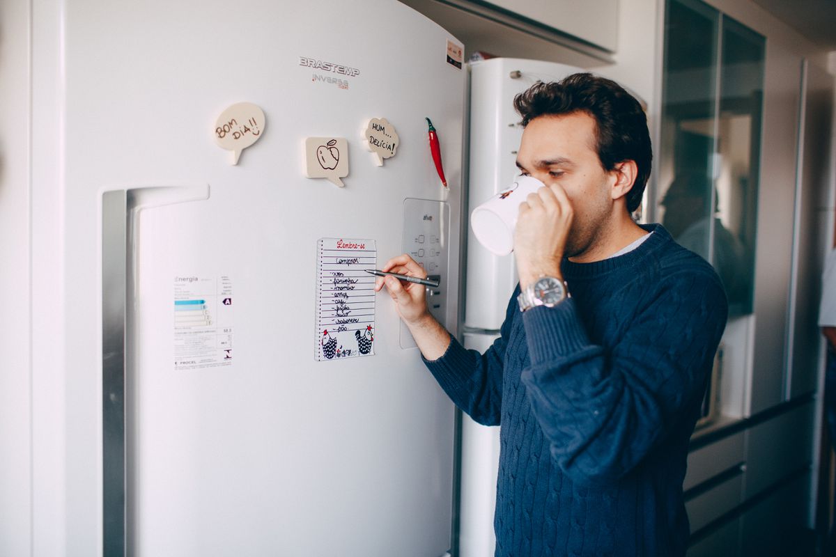 Холодильник, обвішаний безліччю магнітів, може завдати непоправної шкоди здоров’ю