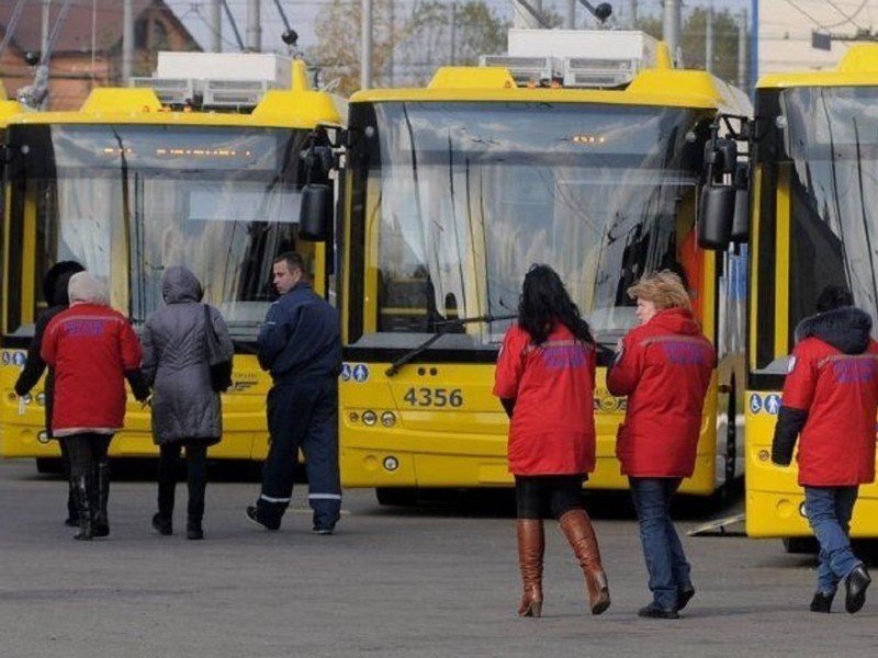 «Київпастранс» на позичені в ЄС 50 млн євро купує в 2,5 разів менше тролейбусів, ніж 10 років тому – яка причина