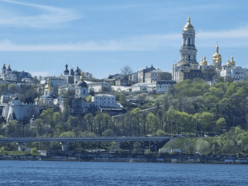 Такого не було більше 50 років: Київ побив ще два температурні рекорди