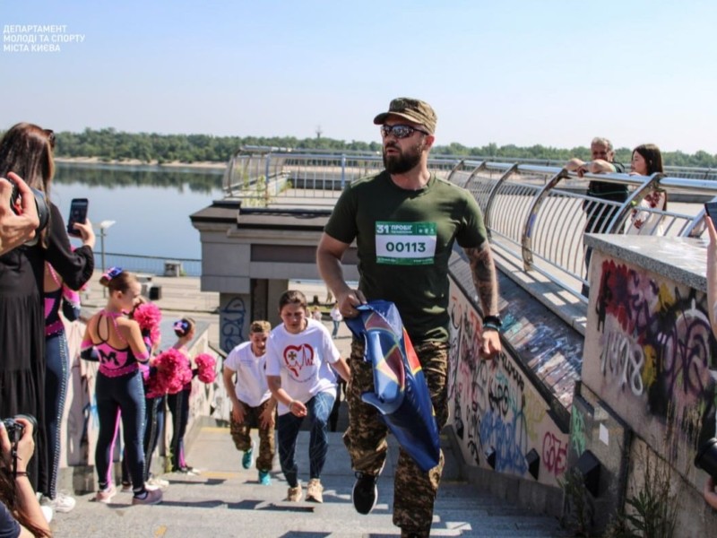 Заради збереження життя хворих діток 7 тисяч українців приєдналися до «Пробігу під каштанами»