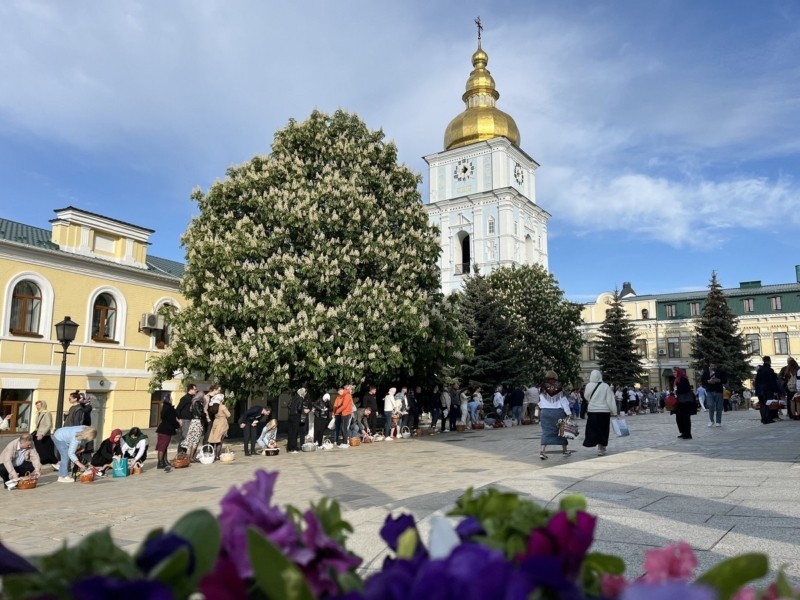 Події вікенду на Великдень: кияни рахували індекс паски, йшли до церкви, а столиця подружилася з містом в Хорватії