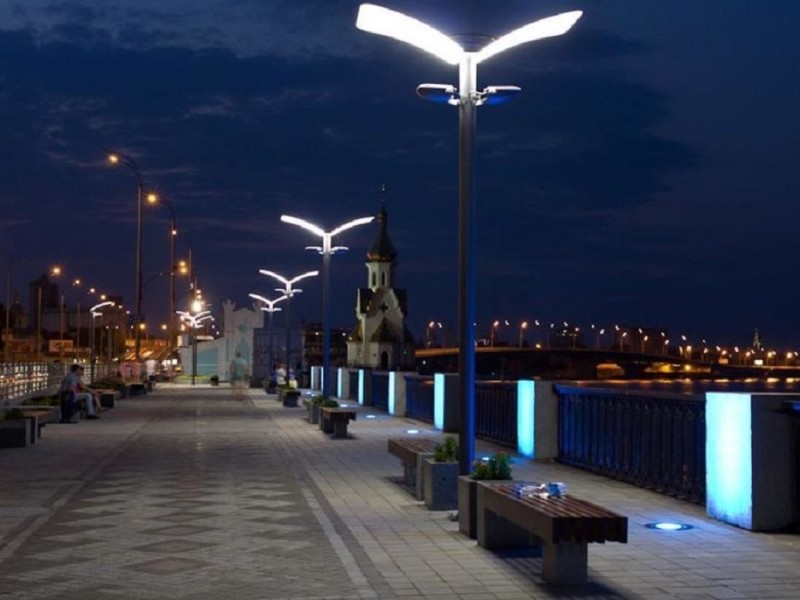 Нічне світло ліхтарів буде м’якшим: як сучасні технології економлять електрику в столиці