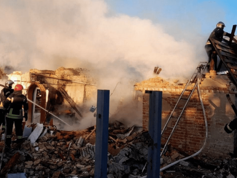 На Київщині уламки збитих ракет пошкодили приватні будинки, є постраждалі