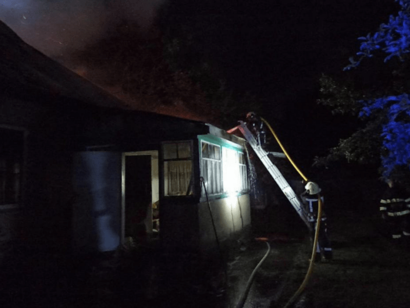 Пожежа забрала життя цілої родини на Київщині