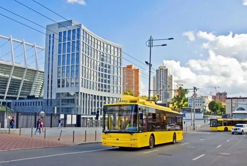 Тролейбуси найбільш небезпечні у спеку: як міський транспорт готовий до літа