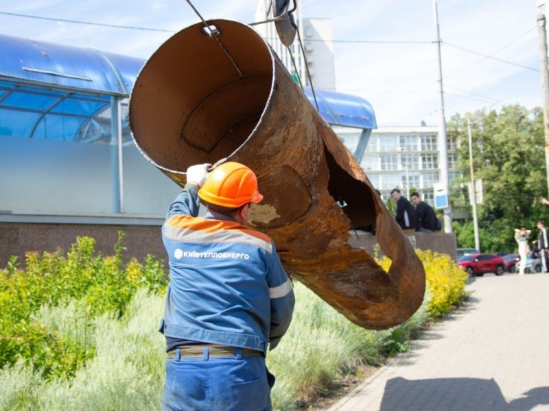 У Голосіївському районі столиці відремонтували трубопровід, який забезпечував  теплопостачанням цілий мікрорайон