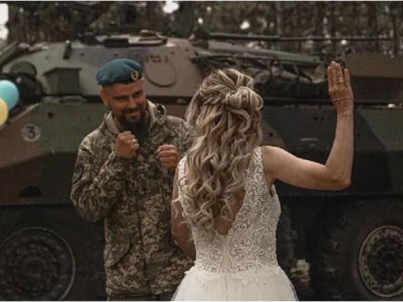 Зустріли любов на фронті: колишня депутатка парламенту Норвегії вийшла заміж за українського воїна