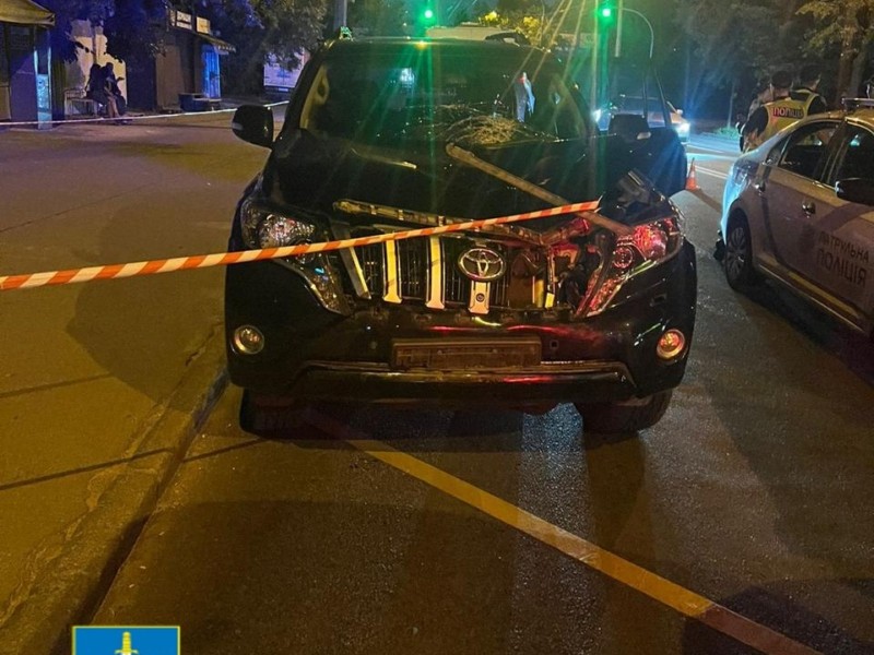 У Києві нетверезий водій тікав від поліцейських та збив насмерть пішохода