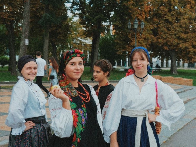 Закоханих у Київ кличуть на старофасонну благодійну екскурсію за мотивами творів Нечуя-Левицького