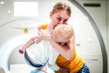Онкоцентр у Нідерландах забрав на лікування чотирьох маленьких пацієнтів “Охматдиту”