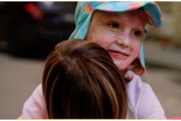 6-річна Анюта Денека вижила після авіатрощі в Броварах, лікарі продовжують боротися зі шрамами (відео)