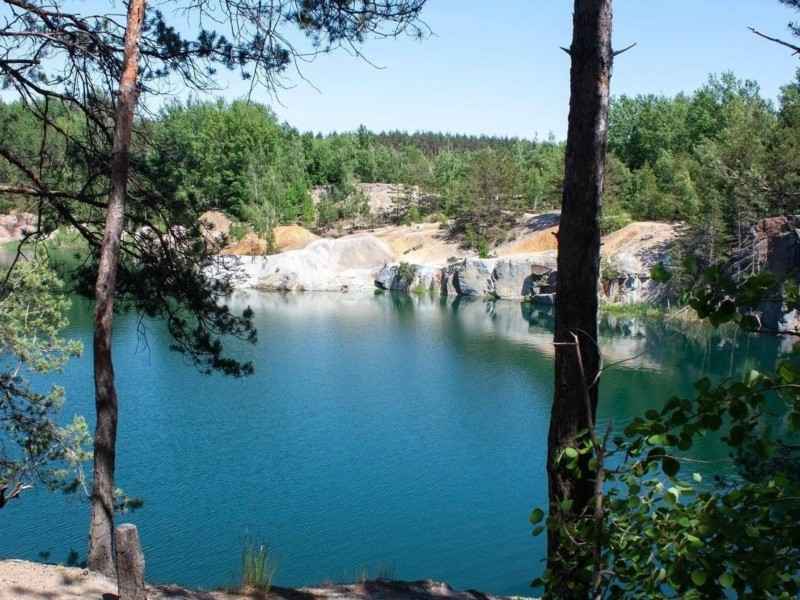 Літо кличе купатись: 5 місць для відпочинку біля води неподалік Києва