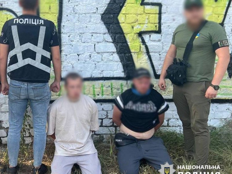 За підпал авто ЗСУ у Києві затримали двох молодиків