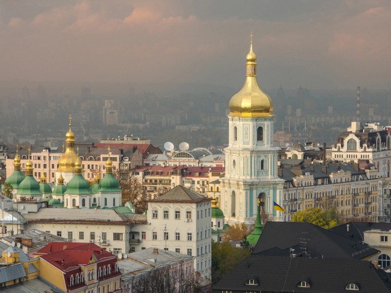 Вдягайтеся тепліше: у Київ прийшло похолодання