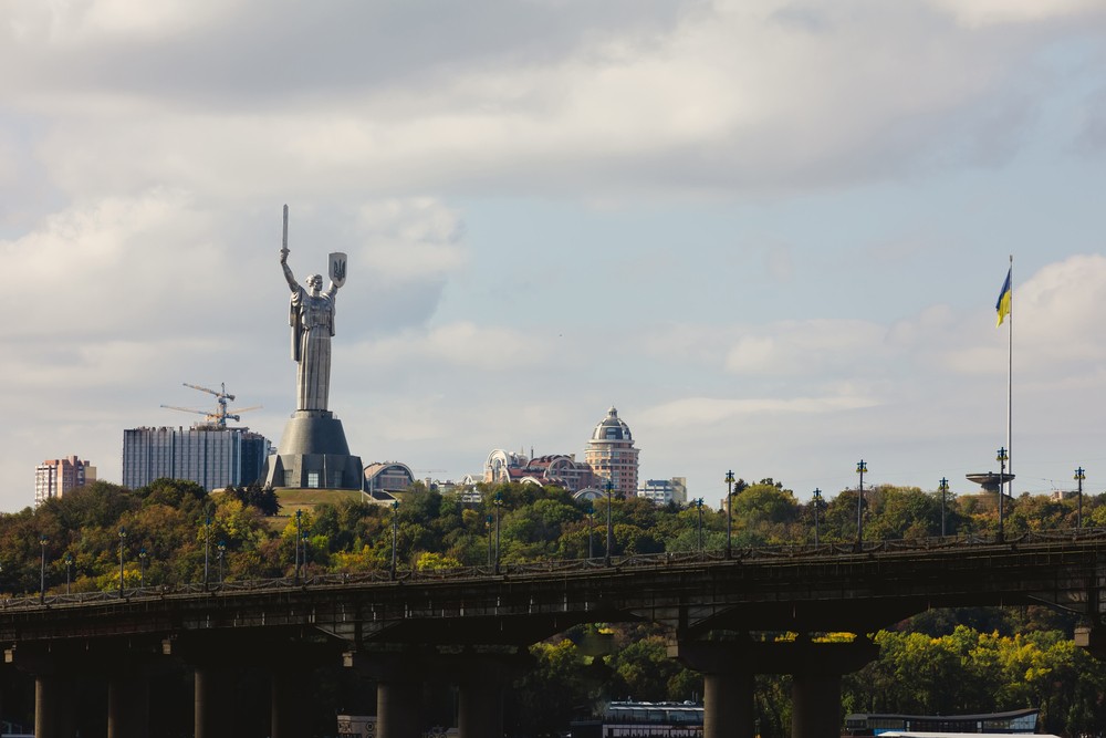 Літо не здається: якої погоди чекати киянам у вівторок