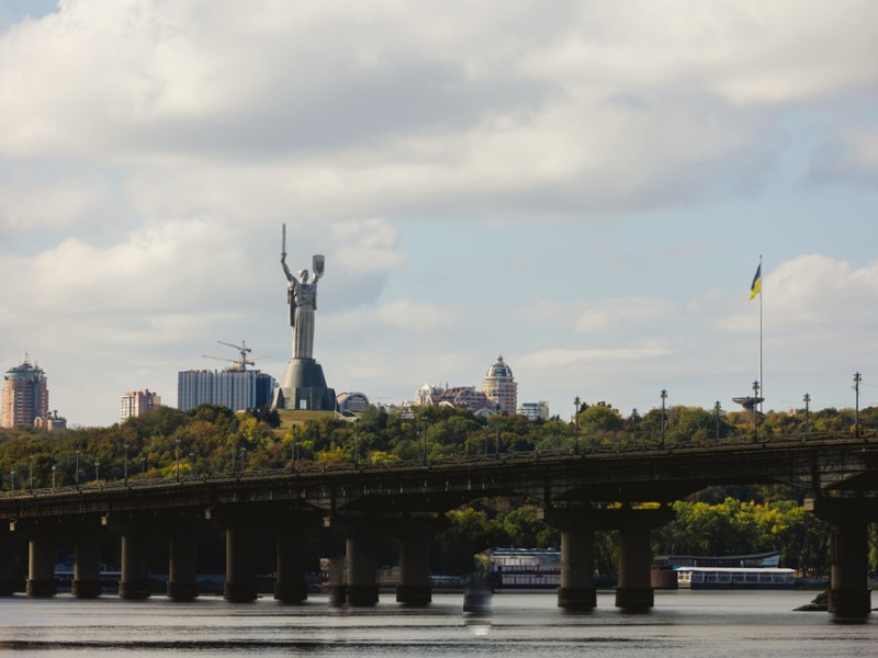 Яка погода чекає киян у перший день жовтня: синоптики дали прогноз