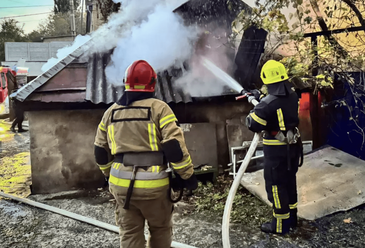 На Сирці під час пожежі виявили тіло людини