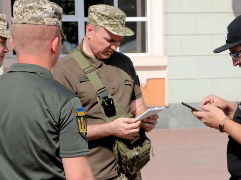 Будьте завжди готові до випадкових відеозйомок: співробітники ТЦК зніматимуть ролики на вулицях