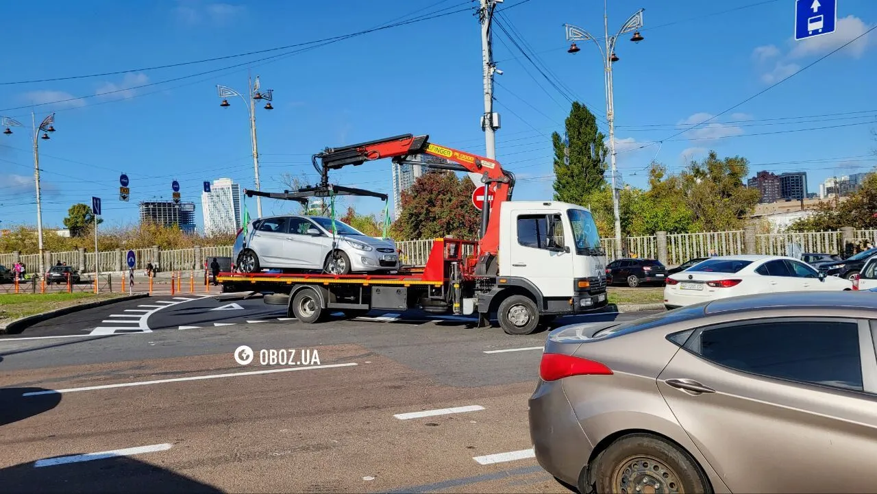 Нова транспортна схема на Вокзальній площі: хороші наміри, але поки що проблеми