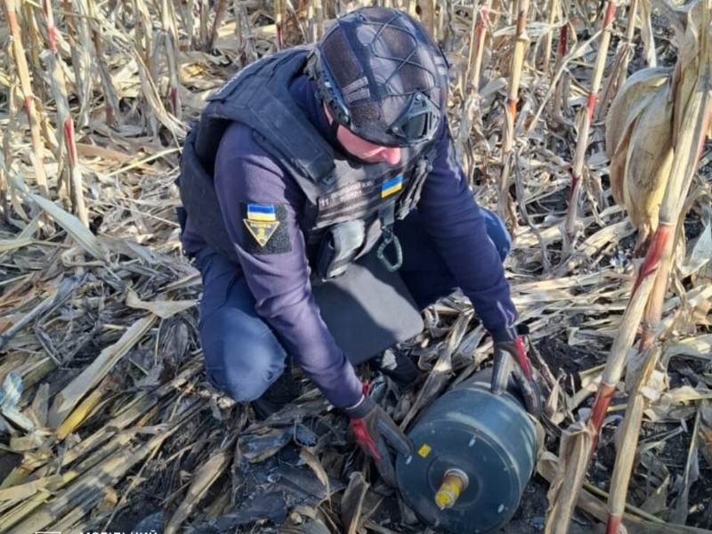 На Київщині фермер натрапив на небезпечну знахідку: бойову частину ворожого дрона