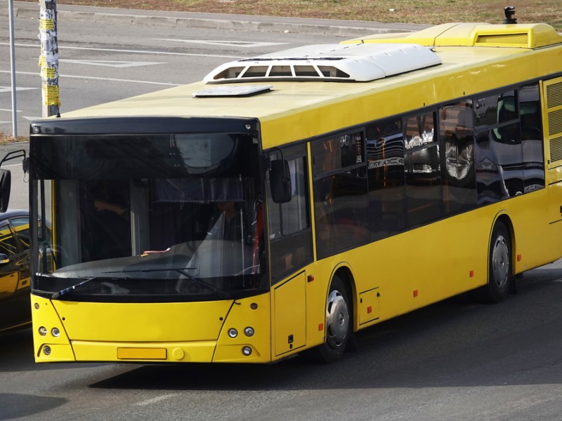 Автобус з Львівської площі до Центрального вокзалу міняє маршрут