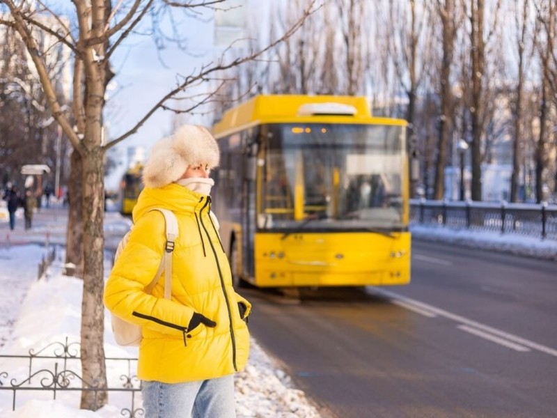 У найближчі вихідні з Троєщини на правий берег запустять 2 нові автобуси – не 114 єдиним