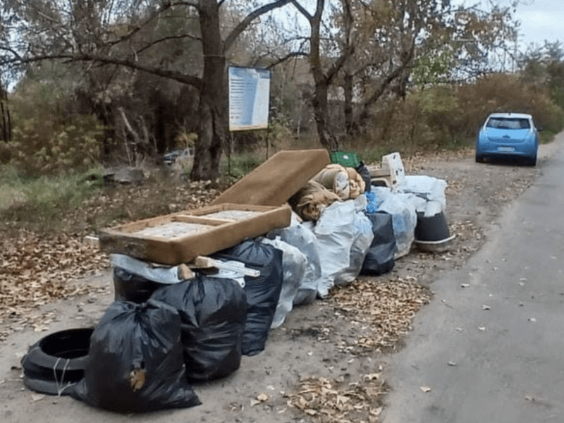 Чистій Дарниці бути: з Маслівки вивезли велику купу сміття